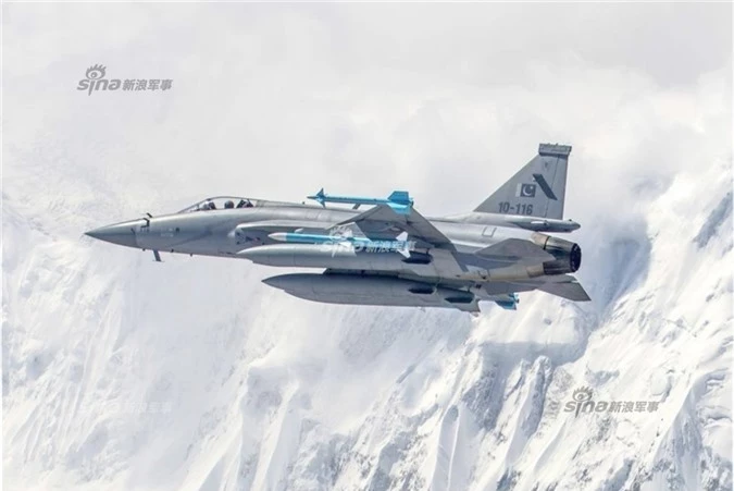 Trung Quoc ban tiem kich JF-17 Thunder cho Myanmar voi gia re khong tuong-Hinh-8