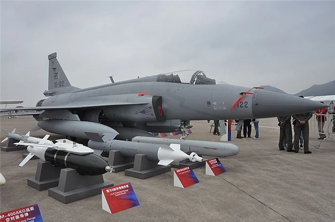 Trung Quoc ban tiem kich JF-17 Thunder cho Myanmar voi gia re khong tuong-Hinh-9