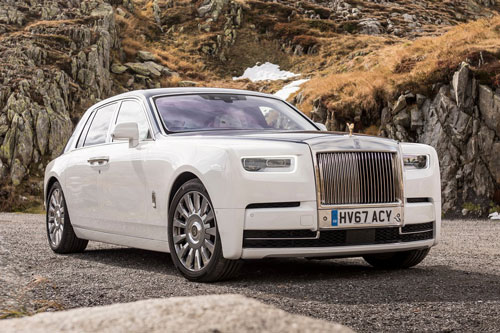 RollsRoyce lần đầu tiên ra mắt mẫu New Ghost tại châu Á  ÔtôXe máy   Vietnam VietnamPlus