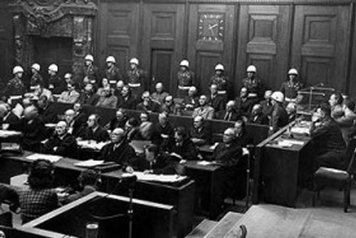 Tiết lộ 'động trời' về tòa án xét xử trùm phát xít