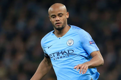 Trung vệ: Vincent Kompany (Man City).