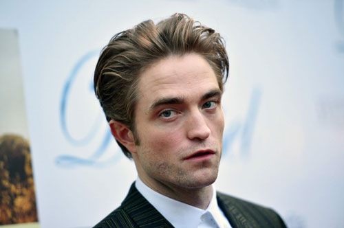 Robert Pattinson cảm thấy sự kết nối với "Người dơi"