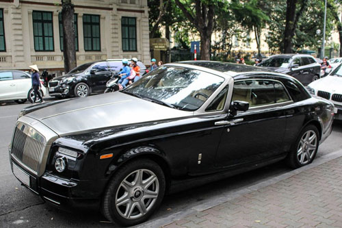 Cận cảnh Rolls-Royce Phantom Coupe độc nhất Việt Nam