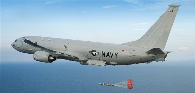 Bat chap Nga canh bao, may bay trinh sat P-8A Poseidon My van bay vao 