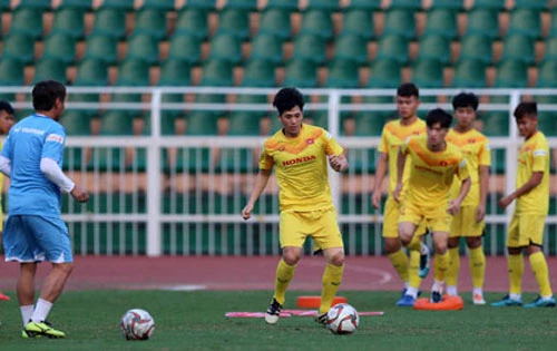 U23 Việt Nam sẽ phải loại 5 trong số 28 cầu thủ hiện tại.