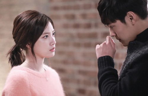 Những chiêu nói dối kinh điển "báo hiệu" chồng đang "tòm tem" bên ngoài, vợ nên để tâm