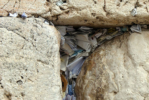 'Bức tường than khóc': Thánh địa linh thiêng nhất của người Do Thái