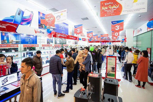 Tỷ phú Phạm Nhật Vượng phải bỏ bán lẻ sau 4 năm, tỷ phú Nguyễn Đức Tài thì sao?