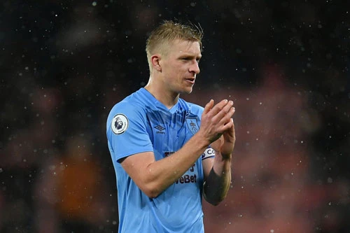 Hậu vệ: Ben Mee (Burnley).