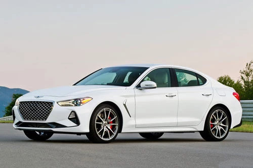 =6. Genesis G70 3.3T 2019 (thời gian tăng tốc từ 0-96 km/h: 4,5 giây).