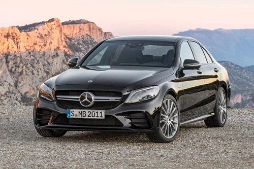 =6. Mercedes-AMG C 43 2019 (thời gian tăng tốc từ 0-96 km/h: 4,5 giây).