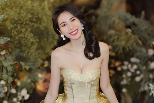 Đăng hình xinh đẹp nhưng bị chê miệng rộng, Thủy Tiên đáp trả ‘cực gắt’ khiến antifan câm nín