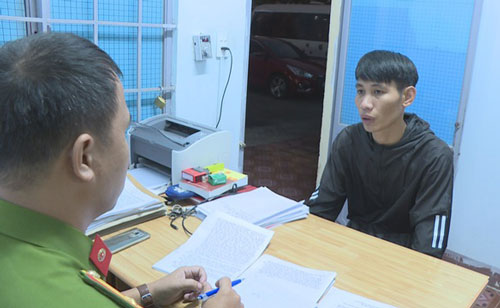 Đắk Lắk: Tạm giữ đối tượng dùng dao tấn công 2 chiến sĩ công an