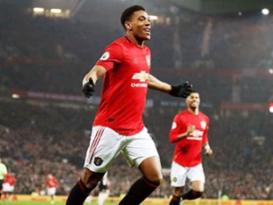 M.U cần thêm những đêm tỏa sáng của Martial