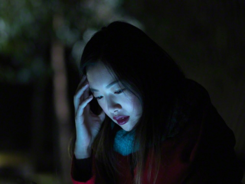 Sốc ngất khi tình địch gọi điện đến nhà nghỉ "nhận lại chồng" và dạy "cách giữ chồng"