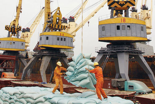 Giải bài toán pháp lý của các FTA