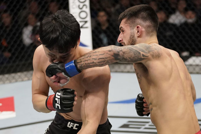 Chiêm ngưỡng đòn chỏ cực đáng sợ khiến ‘Superboy Hàn Quốc’ nằm sàn