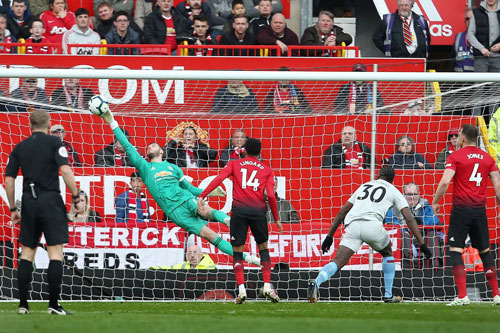 Top 10 pha cứu thua đỉnh nhất của De Gea cho M.U