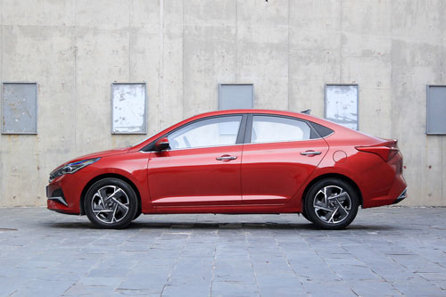 Ôtô Hyundai hộp số CVT, tiết kiệm xăng, giá hơn 300 triệu đồng