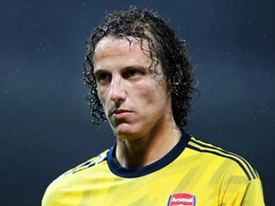 Arsenal chiêu mộ David Luiz, Chelsea vui ra sao?
