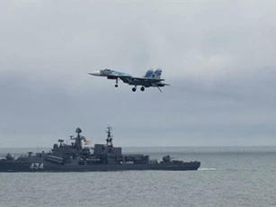 'Hải quân Mỹ sẵn sàng đụng độ tàu Nga ngoài khơi Syria'