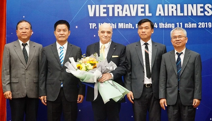 Vietravel Airlines bổ nhiệm phi công người Ý làm Phó Tổng Giám đốc