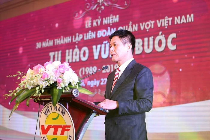 Ông Nguyễn Quốc Kỳ, Chủ tịch Liên đoàn Quần vợt Việt Nam tri ân các nhà tài trợ