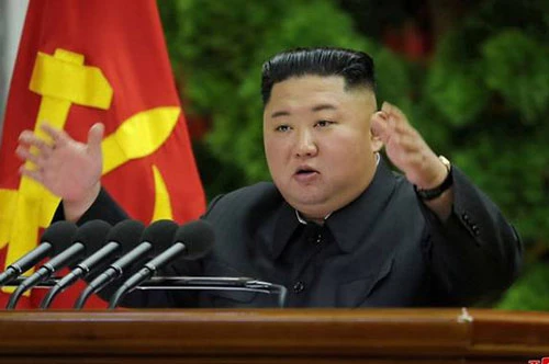 Chủ tịch Triều Tiên Kim Jong-un phát biểu tại cuộc họp ngày 28/12. Ảnh: KCNA.