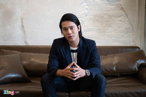 Dũng "Mắt biếc" vẫn đi chụp hình, quay quảng cáo để kiếm tiền