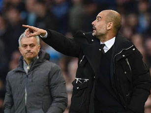 Pep Guardiola phá kỷ lục của Mourinho ở Ngoại hạng Anh