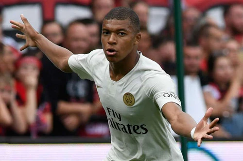 3. Kylian Mbappe (Paris Saint-Germain và ĐT Pháp, 44 bàn sau 49 trận).