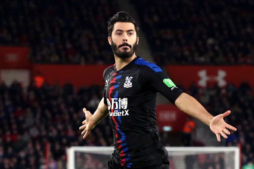 Trung vệ: James Tomkins (Crystal Palace).