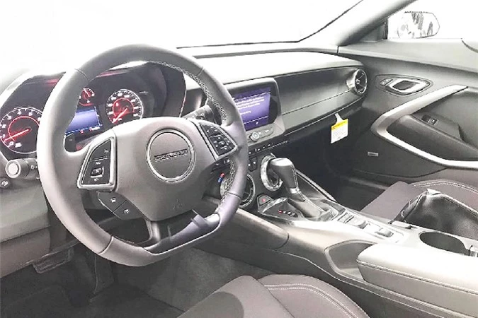 Chevrolet Camaro 2019 mui tran gan 3 ty dong o Ha Noi-Hinh-6