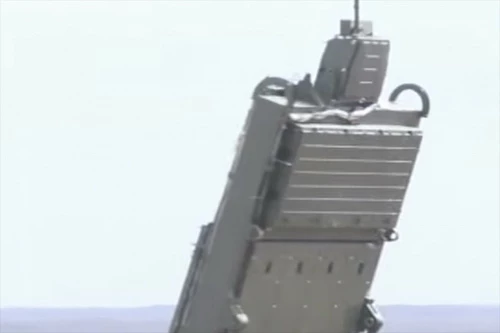Radar của S-500 Prometheus đã hiện diện tại căn cứ không quân Hmeimim trên đất Syria. Ảnh: Avia.pro.
