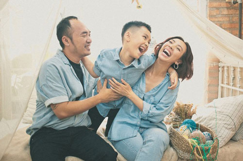 Tiến Luật không bao giờ kỷ luật con, vô tư đẩy "vai ác" cho Thu Trang vì lý do khó đỡ