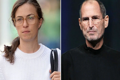 Steve Jobs và con gái Lisa đã có một khoảng thời gian dài dành cho nhau những cái nhìn tiêu cực.