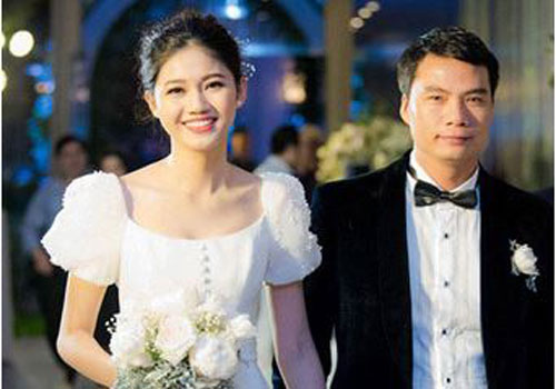 Tổ ấm hạnh phúc của Á hậu Thanh Tú lấy chồng hơn 16 tuổi