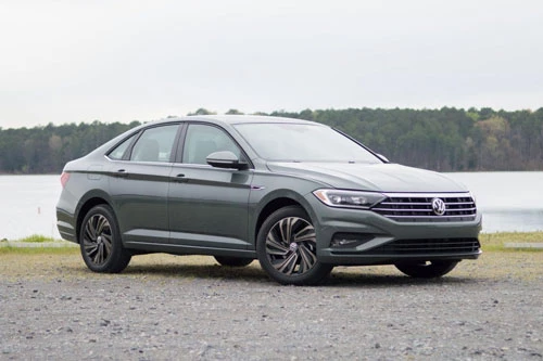 10. Volkswagen Jetta 2020.