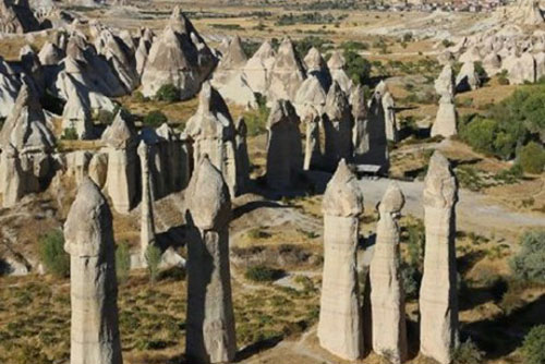 Kh&#xE1;m ph&#xE1; b&#xED; &#x1EA9;n v&#x1EC1; nh&#x1EEF;ng thung l&#x169;ng k&#x1EF3; l&#x1EA1; nh&#x1EA5;t th&#x1EBF; gi&#x1EDB;i