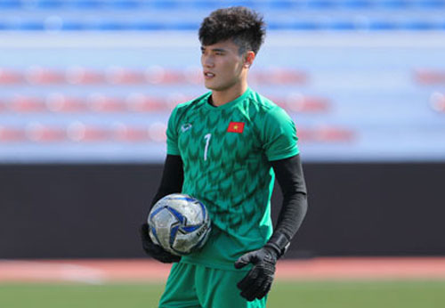 Bùi Tiến Dũng nói gì trước cuộc cạnh tranh với Văn Toản?