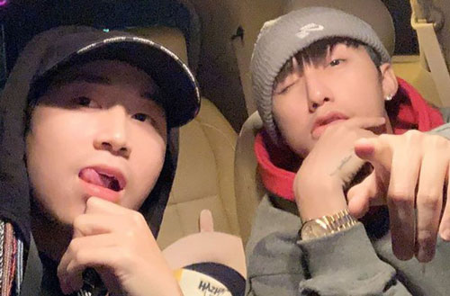 Đăng ảnh với Sơn Tùng vẫn bị mạt sát vì quá khứ từng đá xéo, Karik lên tiếng: "Thật tàn nhẫn, từ nay sẽ chẳng có bức hình nào nữa"