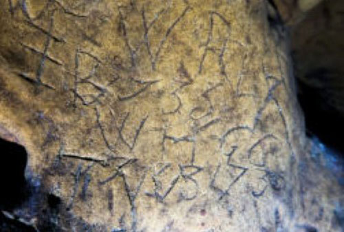 Hé lộ bất ngờ về "dấu ấn phù thủy" 60.000 năm tuổi tại Anh