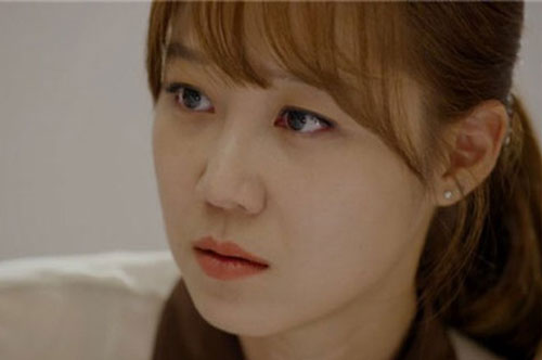 Con dâu ngoại tình, mẹ chồng đến nhà thông gia sỉ vả thậm tệ