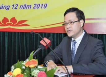 Ồng Phạm Chí Quang, Phó Vụ trưởng Vụ Chính sách tiền tệ Ngân hàng Nhà nước.