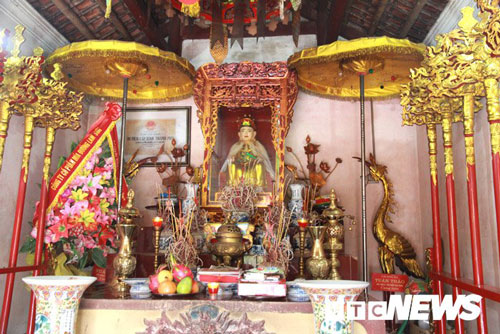 Ly kỳ ngôi mộ cổ khổng lồ chìm dưới đáy sông ở Thanh Hóa