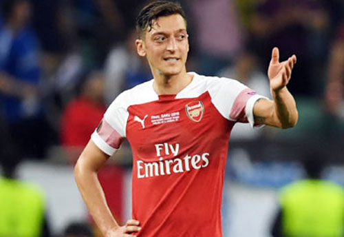 Arsenal: Oezil hồi sinh, nhưng được bao lâu?