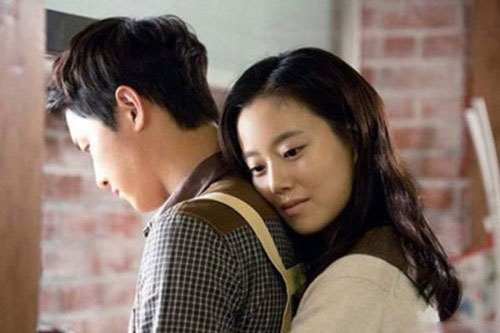 Bắt quả tang vợ ngoại tình, chồng "chết điếng" khi nhận ra người ấy