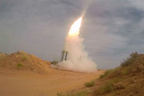 Hệ thống tên lửa phòng không tầm xa S-300 của Syria vẫn chưa tham chiến