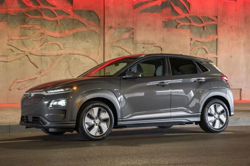 10. Hyundai Kona Electric. 10. Hyundai Kona Electric.