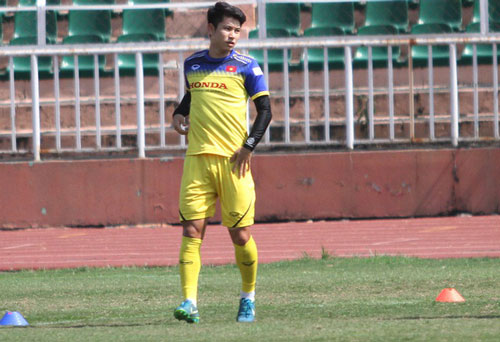 HLV Park Hang Seo chọn ai thay Tấn Tài ở cuộc đấu với U23 UAE?